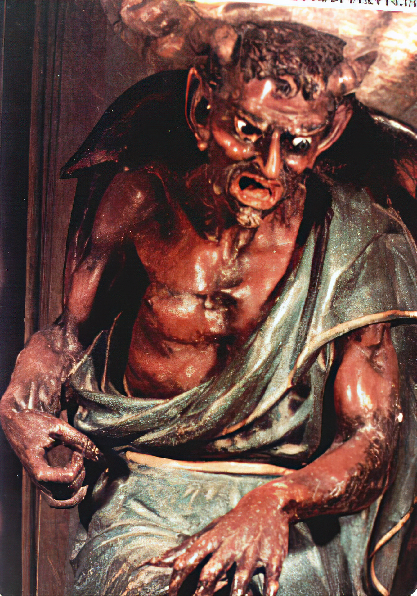 Una escultura bien conocida de un diablo publicó en <b>The Unexplained</b> (el inexplicado)